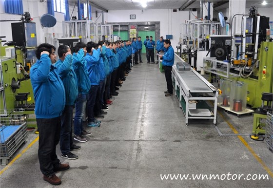 皖南電機班前會又添新內(nèi)容 皖南電機班前會又添新內(nèi)容