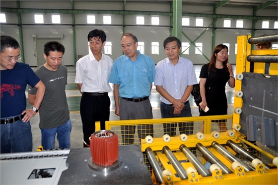 皖南電機(jī):與會(huì)代表還參觀(guān)了皖南電氣股份有限公司 皖南電機(jī):與會(huì)代表還參觀(guān)了皖南電氣股份有限公司