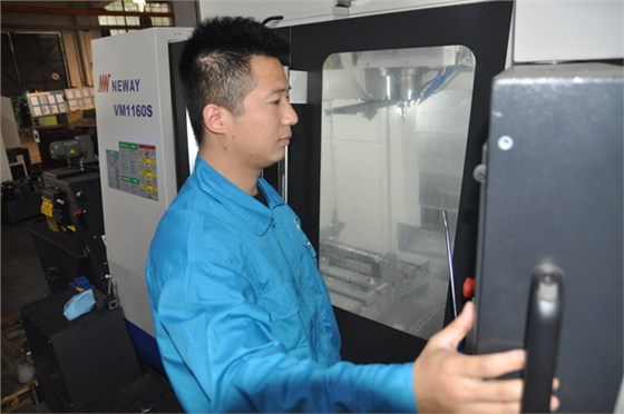 皖南電機(jī)員工胡超榮獲“全國優(yōu)秀共青團(tuán)員”稱號(hào) 皖南電機(jī)員工胡超榮獲“全國優(yōu)秀共青團(tuán)員”稱號(hào)