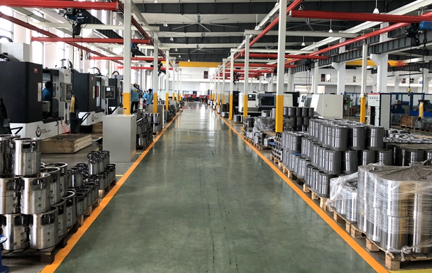 電機廠家:干凈明亮的生產(chǎn)車間一角 電機廠家:干凈明亮的生產(chǎn)車間一角